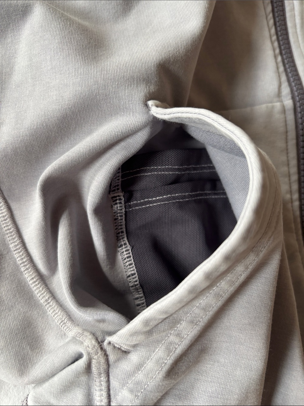 lululemon Cotton French Terry Full-Zip Hoodie, Washed Grey, size 6 - Picture 5 of 5